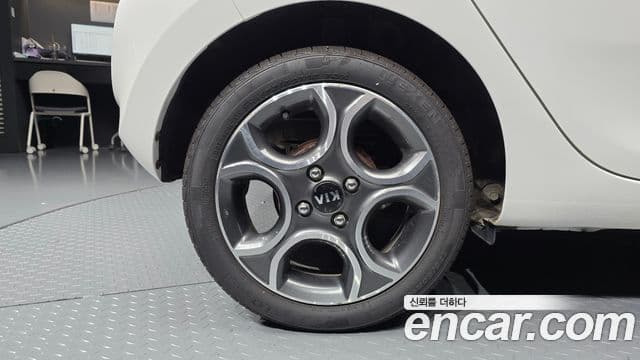 Kia All New Morning Luxury, 2012 все фото