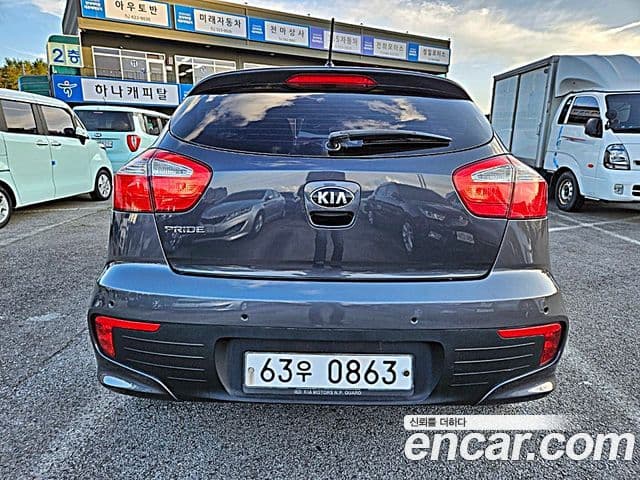 Kia The / новый New Pride Luxury, 2015 4