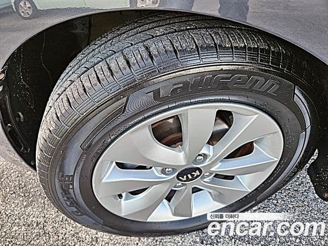 Kia The / новый New Pride Luxury, 2015 все фото