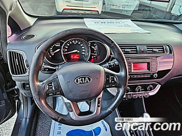 Kia The / новый New Pride Luxury, 2015 16