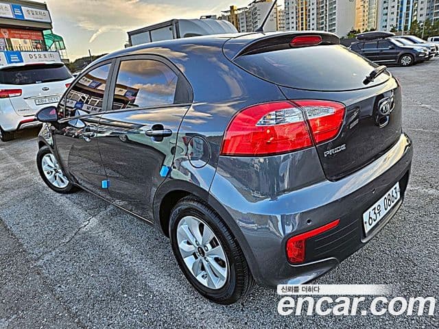 Kia The / новый New Pride Luxury, 2015 20