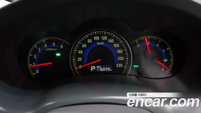 Kia Carnival R R Special, 2011 8