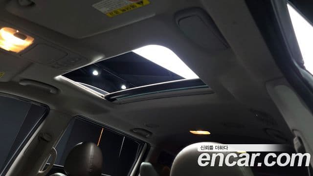 Kia Carnival R R Special, 2011 17