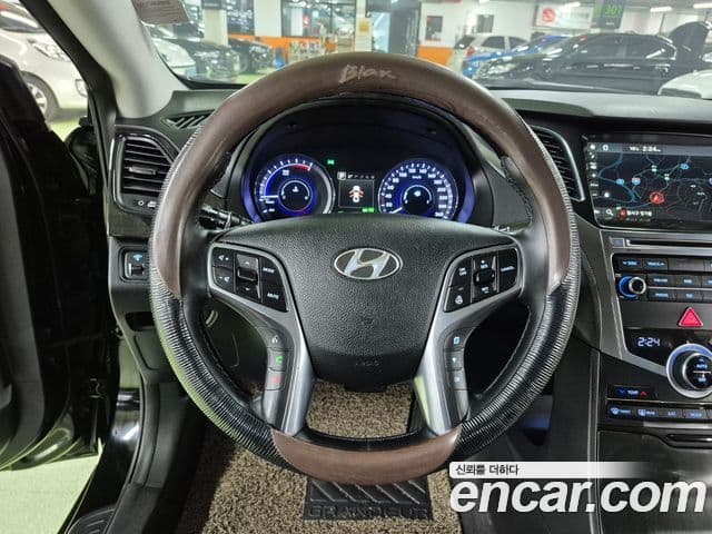 Hyundai Grandeur HG гибрид Premium, 2016 14