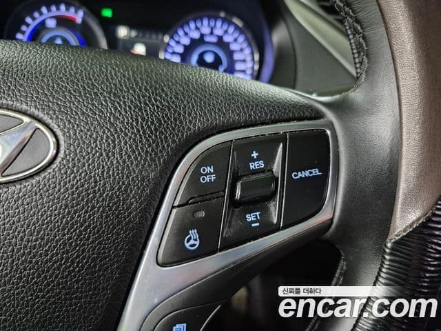 Hyundai Grandeur HG гибрид Premium, 2016 15