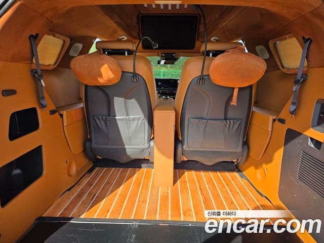 Kia Carnival 4세대 бензин 9인승 High Limousine(компания по спецнадстройкам), 2021 18