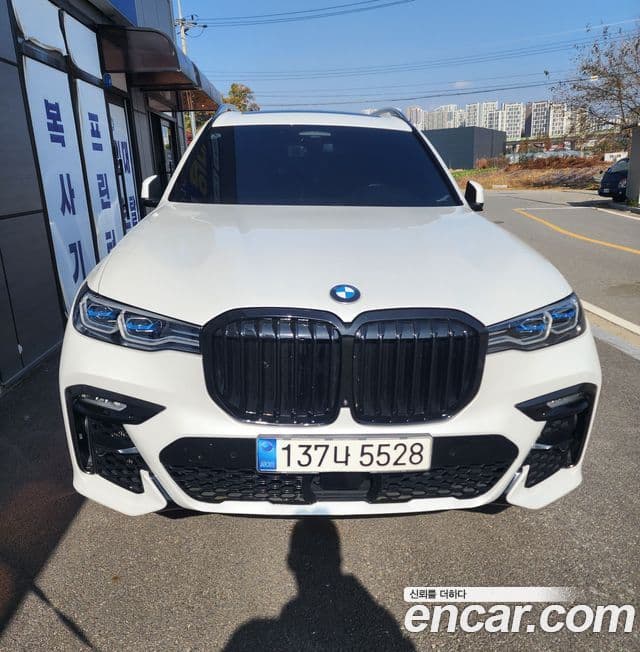 BMW X7 (G07) xDrive 40d M Sport 6인승, 2022 1
