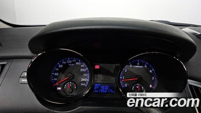 Hyundai Genesis купе 200 турбо R, 2011 8