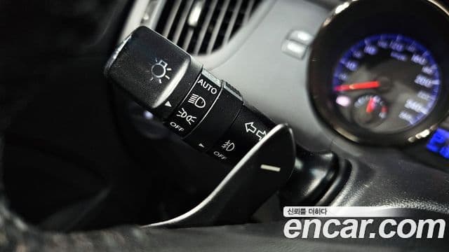 Hyundai Genesis купе 200 турбо R, 2011 18