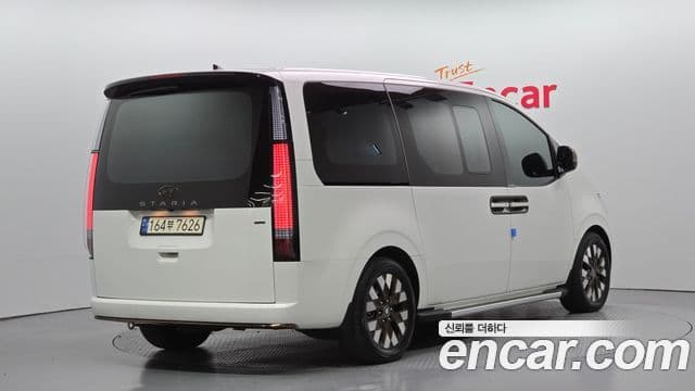Hyundai Staria Inspiration, 2024 2