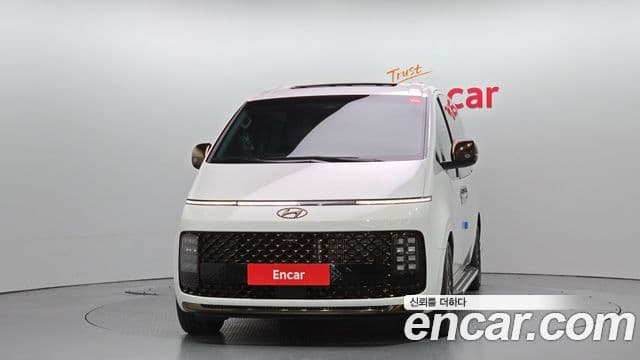 Hyundai Staria Inspiration, 2024 3