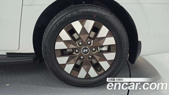 Hyundai Staria Inspiration, 2024 все фото