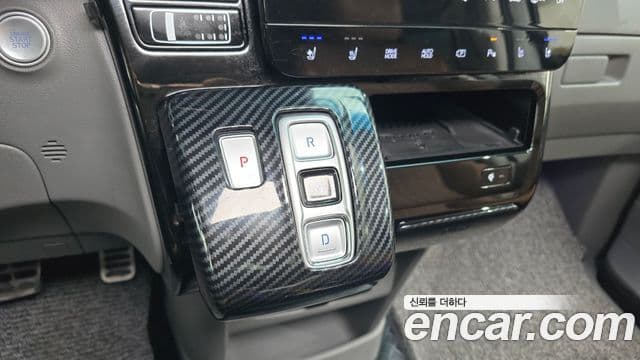 Hyundai Staria Inspiration, 2024 9