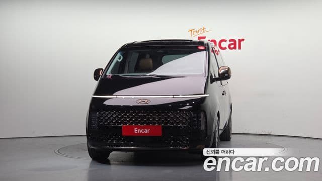 Hyundai Staria Inspiration, 2023 3