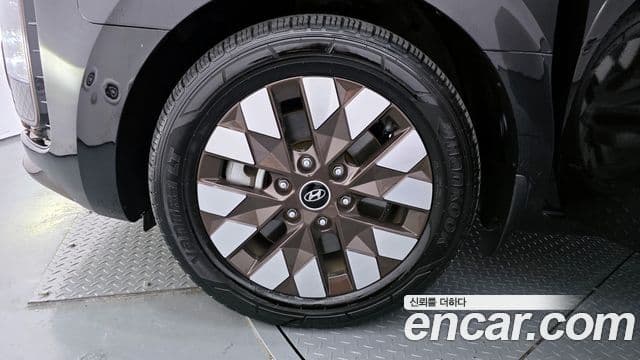 Hyundai Staria Inspiration, 2023 все фото