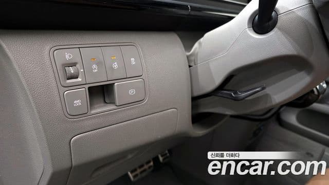 Hyundai Staria Inspiration, 2023 15