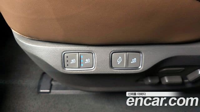 Hyundai Staria Inspiration, 2023 18