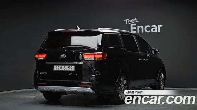 Kia All New Carnival Luxury, 2015 2