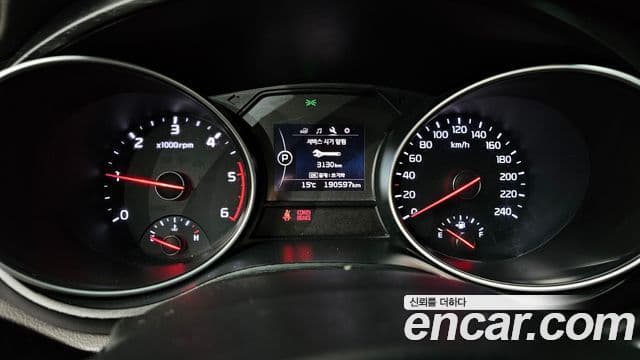 Kia All New Carnival Luxury, 2015 8