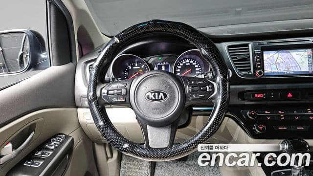 Kia All New Carnival Luxury, 2015 14