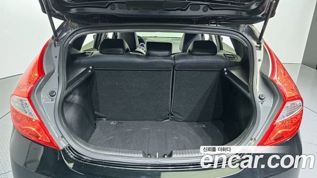 Hyundai Accent(новый кузов / новое поколение) Premium, 2016 13