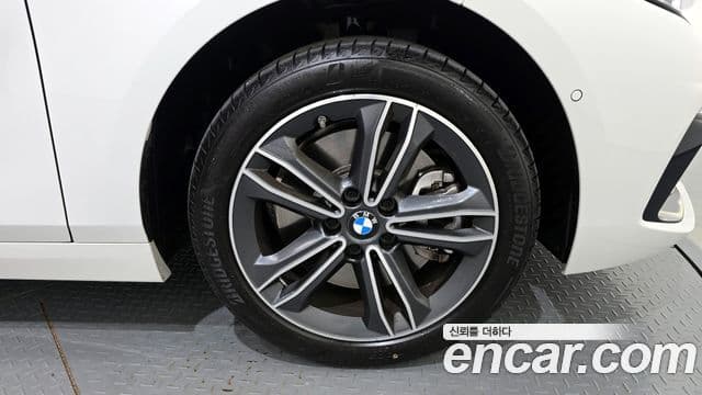 BMW 1시리즈 (F40) 120i Sport, 2024 все фото