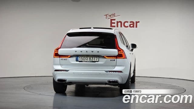 Volvo XC60 2세대 B5 Inscription, 2021 4