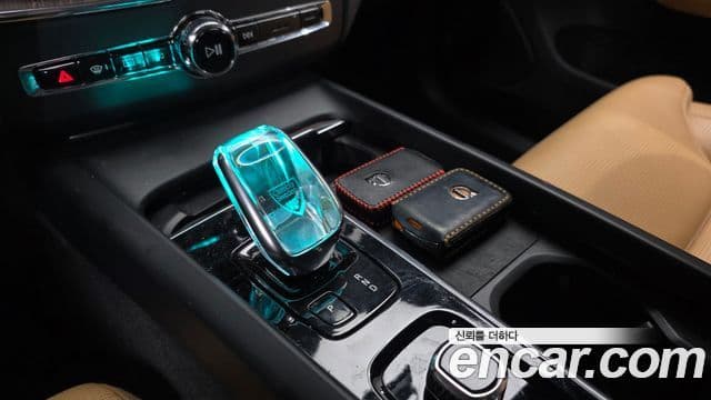 Volvo XC60 2세대 B5 Inscription, 2021 9