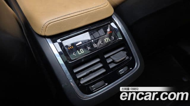 Volvo XC60 2세대 B5 Inscription, 2021 19