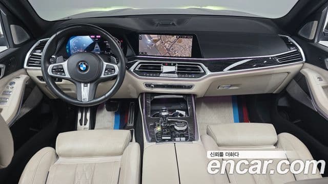 BMW X7 (G07) xDrive 40i M Sport 6인승, 2022 7