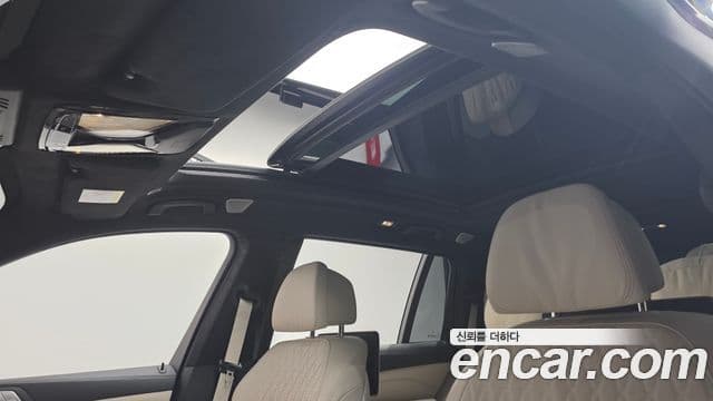 BMW X7 (G07) xDrive 40i M Sport 6인승, 2022 19