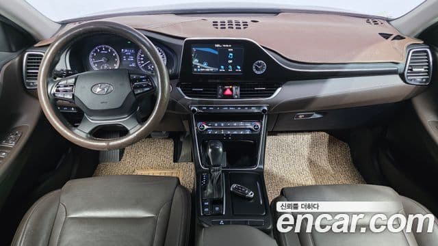 Hyundai Grandeur IG 3.0 LPi Modern (арендный автомобиль), 2018 7