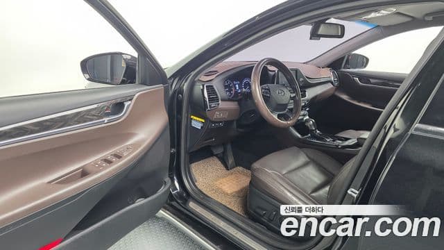 Hyundai Grandeur IG 3.0 LPi Modern (арендный автомобиль), 2018 10