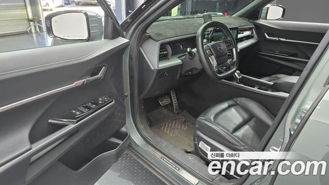 KG모빌리티(SsangYong) Torres T7, 2023 11