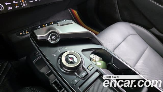 Kia The / новый New EV6 Air, 2025 9