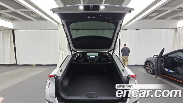 Kia The / новый New EV6 Air, 2025 20