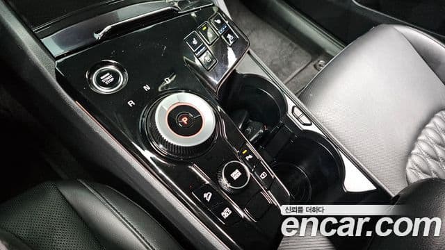 Kia Sportage 5세대 гибрид Signature 2WD, 2023 9