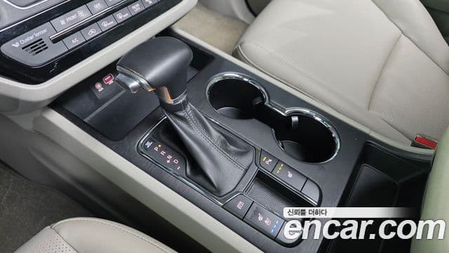 Kia The / новый New Carnival Luxury, 2019 9