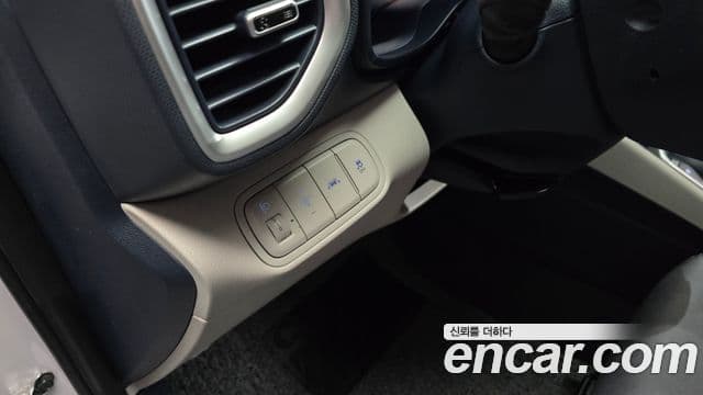 Hyundai Venue Modern, 2020 16