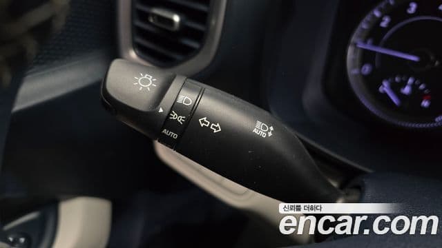 Hyundai Venue Modern, 2020 17