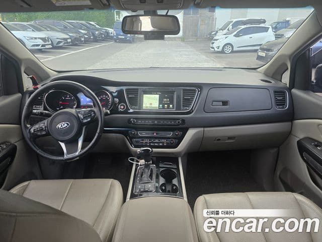 Kia All New Carnival Noblesse, 2016 7