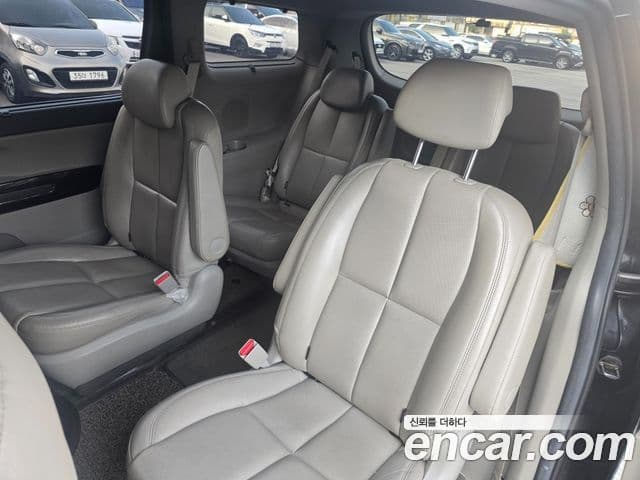 Kia All New Carnival Noblesse, 2016 14