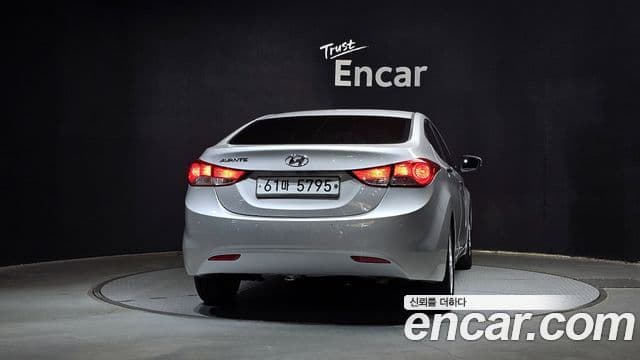 Hyundai Avante MD Luxury, 2012 4