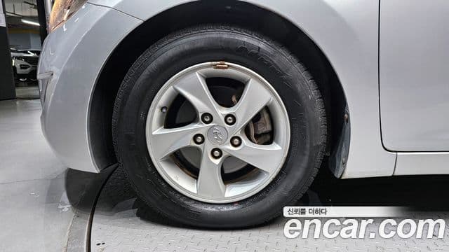 Hyundai Avante MD Luxury, 2012 все фото