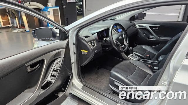 Hyundai Avante MD Luxury, 2012 10