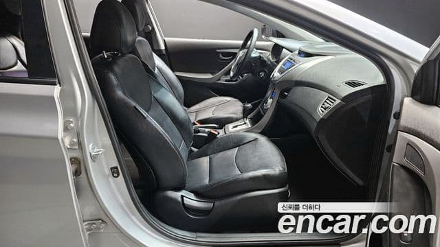 Hyundai Avante MD Luxury, 2012 11