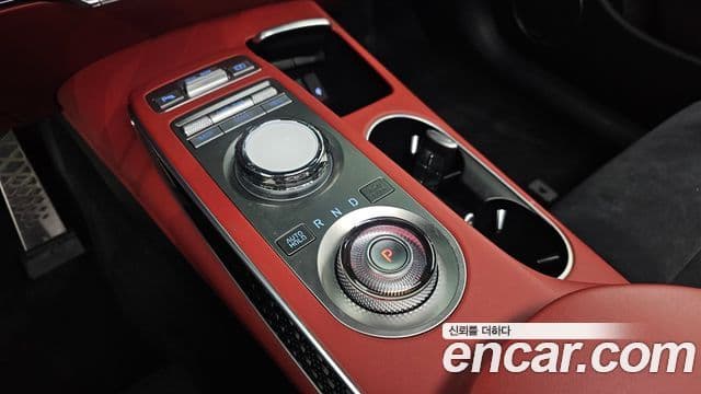 Genesis GV70, 2024 9