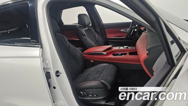 Genesis GV70, 2024 11