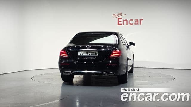 Mercedes-Benz E-класс W213 AMG Line, 2020 4
