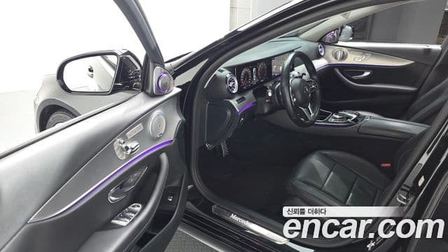 Mercedes-Benz E-класс W213 AMG Line, 2020 11